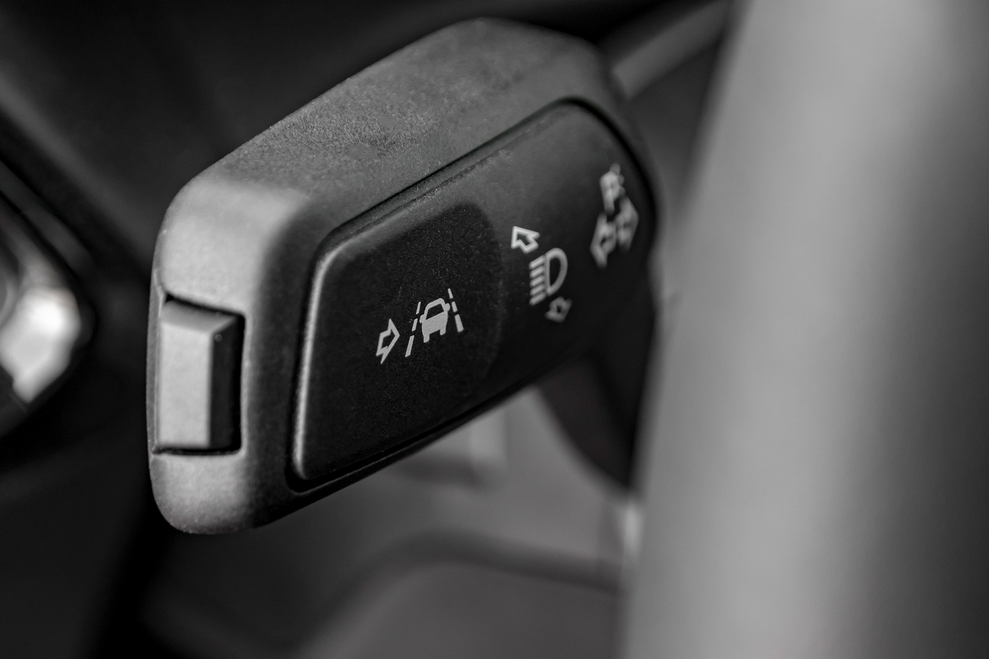 Круиз-контроль в вашем авто: как пользоваться и в чем опасность